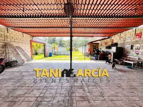 Vendo Bonita Propiedad De 600 M2 Bardeada Ideal Para Salón De Fiestas