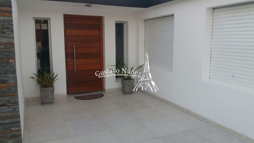 Propiedad De Gran Porte - Ref: 2799