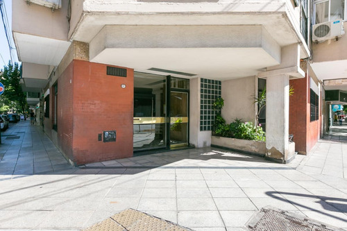 Imagen 3 de 30 de Oportunidad. Frente Al Alto Palermo. Tres Ambientes Con Dependencia. Apto Profesional.