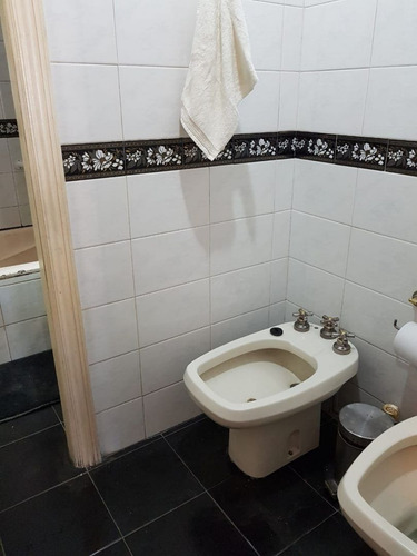 Casa En Venta En Parque Avellaneda