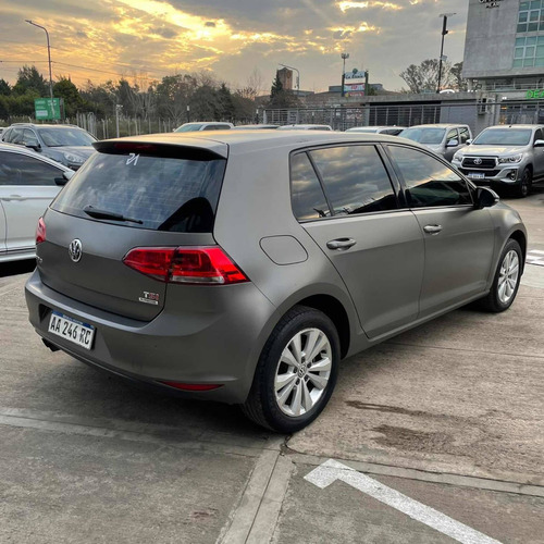 Imagen 7 de 20 de Volkswagen Golf 2016 1.4 Comfortline Tsi Dsg