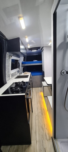 Imagem 4 de 13 de Iveco