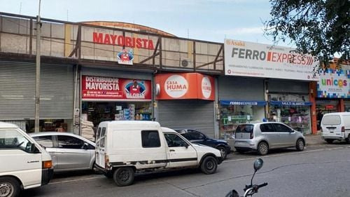 Locales Comerciales Para Renta En Zona Mayorista (ref: Ksk-466)