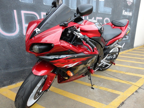Yamaha Yzf R1