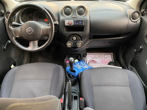 Imagem 6 de 7 de Nissan March 1.0 16v 2012