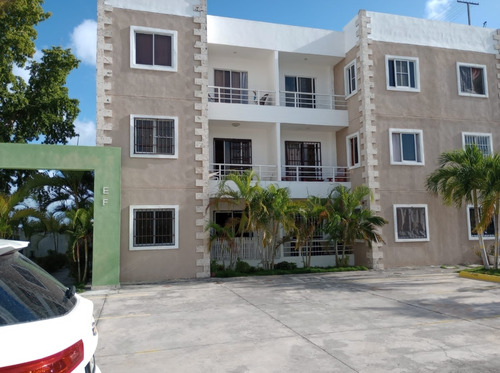 Vendo Apart En Pueblo Bavaro, Punta Cana 2hb & 1 Baño, 55mil