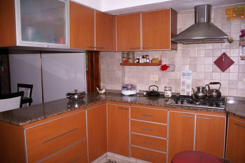 Casa En Venta 5 Ambientes En Lanús Este