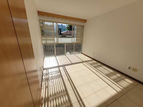 Imagem 6 de 19 de Apartamento 02 Dormitórios Para Venda E Locação No Bairro N. Sra De Lourdes - 996622