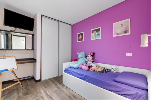 Venta Única Casa Triplex 3 Dormitorios En Cordón, Financia