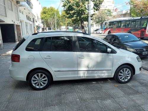 Volkswagen Suran 1.6 Imotion Highline 11d 2012
