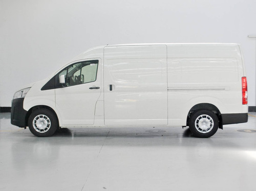Toyota Hiace 2.8 Tdi Furgón 6at L2h2 3a 5p