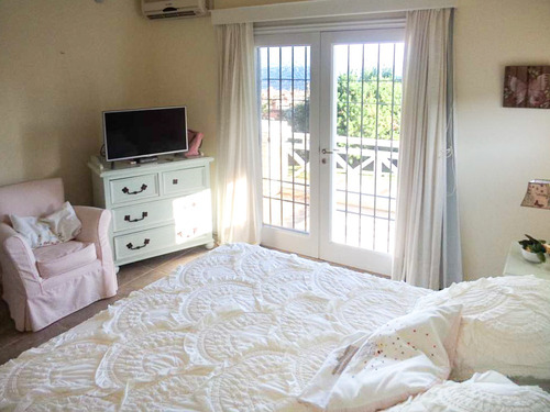 Casa En Venta De 3 Dormitorios En Montoya