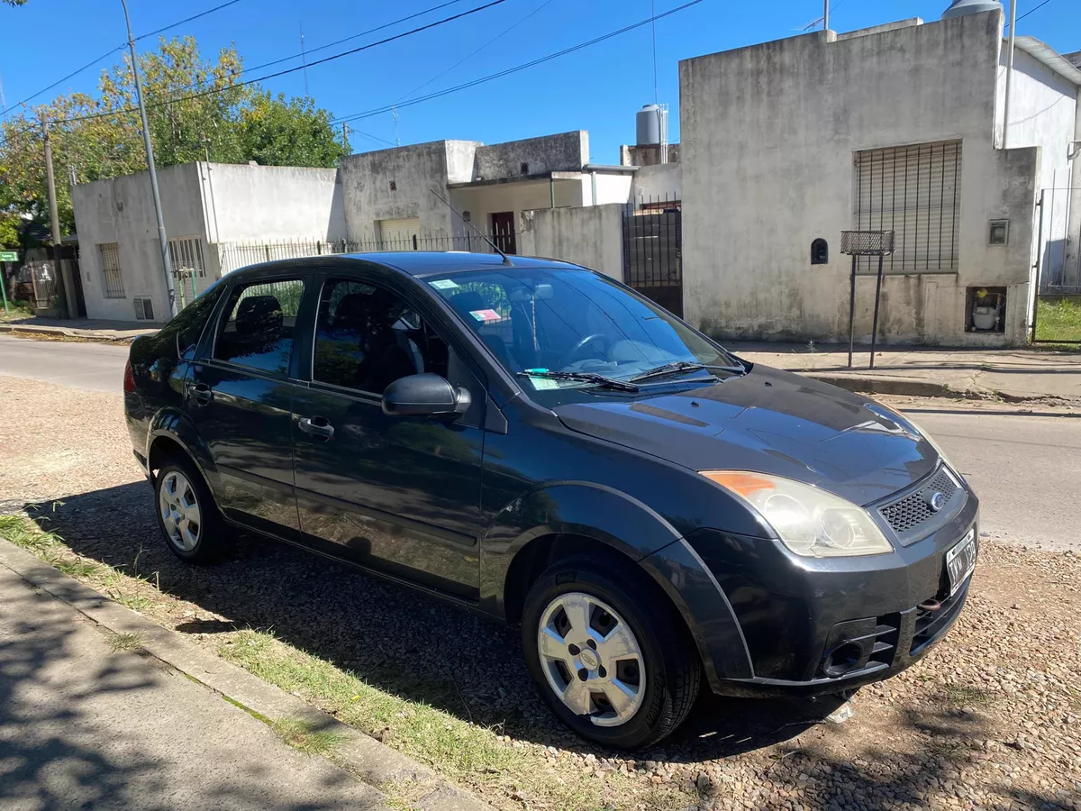 Ford Fiesta Max Ambiente