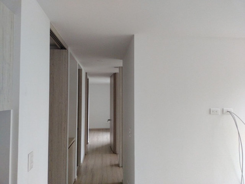 Imagen 16 de 26 de Alquiler Apartamento Trebol, Manizales