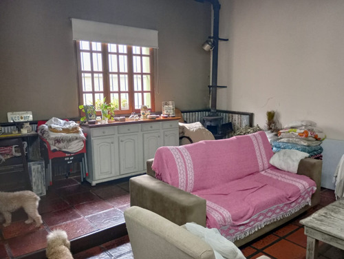 Confortable Casa En Excelente Ubicación