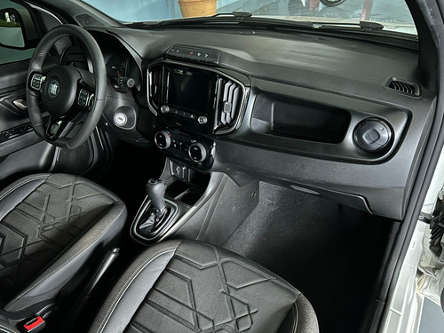 Fiat Strada 1.3 Volcano Cab. Dupla 16v Flex Aut 4p