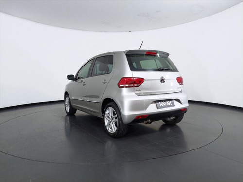 Imagem 4 de 15 de 150358 - Volkswagen Fox 2015 Com Garantia