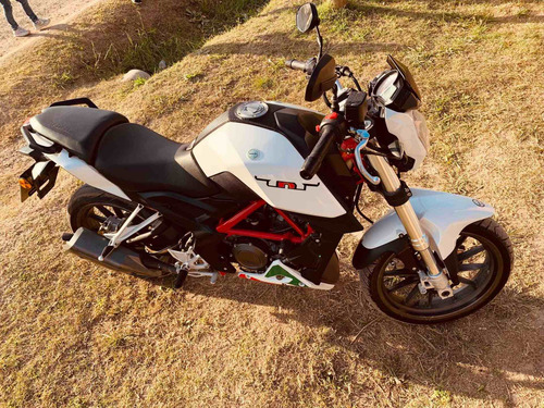 Imagen 2 de 15 de Benelli Tnt25