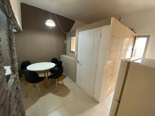 Casa En Córdoba · 3 Departamentos · Cerca De La Utn · Cochera · Pileta · Amoblado · Reciclado · Excelente Inversión