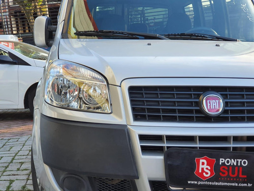 Imagem 2 de 7 de Fiat Doblo Essence 1.8 7l Flex Mec