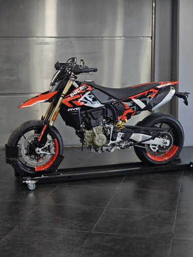 Ducati Hypermotard 698 Mono Rve - Lanzamiento