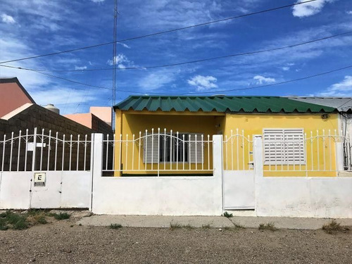 Imagen 1 de 3 de Casa En Venta En Mutual