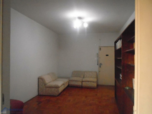 Imagem 2 de 15 de Amplo Apartamento De 01 Dormitório, C/02 Garagens, A 400 Metros Do Metrôr.nestor Pestana-consolação. - Md1094