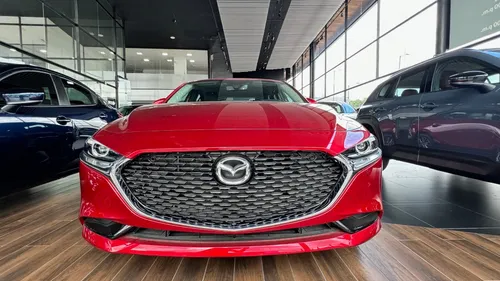 Mazda 3 Touring At Mhev (paño) 2025