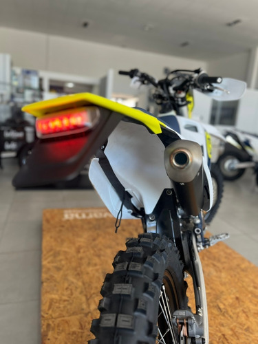 Imagen 18 de 20 de Husqvarna Te 300i Enduro 2t 2023 Ktm