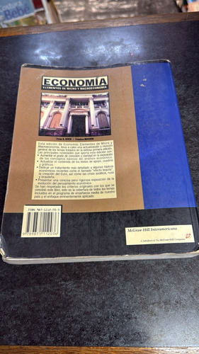 Elementos De Micro Y Macroeconomía - V.a. Beker 2004 (Usado)