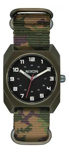 Reloj Nixon Hombre Scout Nato Dark Olive Camo Malla Camuflado Bisel Verde Fondo Negro