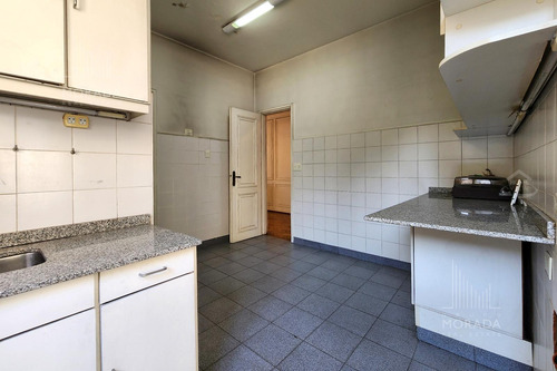 Venta Departamento Semipiso 5 Amb. Con Baulera En Recoleta