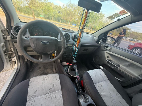 Ford Fiesta 1.6 Ambiente Plus