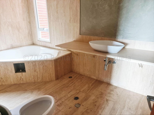 Apartamento Nuevo E N Venta Mirador De Los Campitos 24-25194
