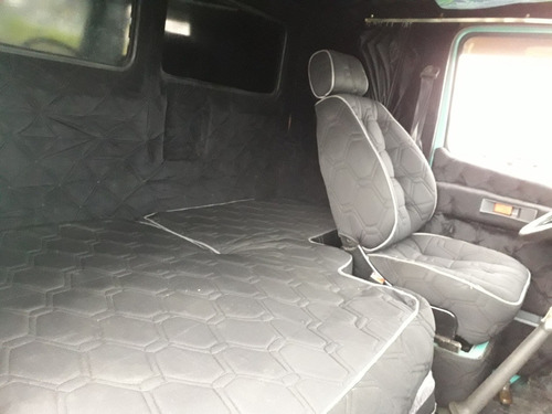 Mercedes Benz 1621