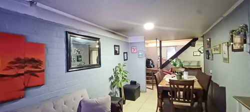 Casa En Venta De 5 Dorm. En Quilicura