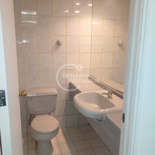 Oficina En Arriendo En Vitacura, Barrio Financiero