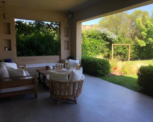 Casa En Venta En Los Tacos, Escobar
