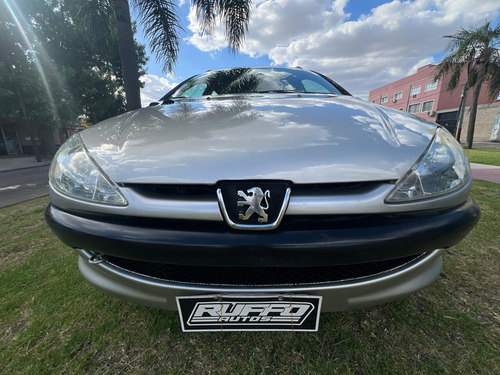 Peugeot 206 1.6 Sw Xt Premium