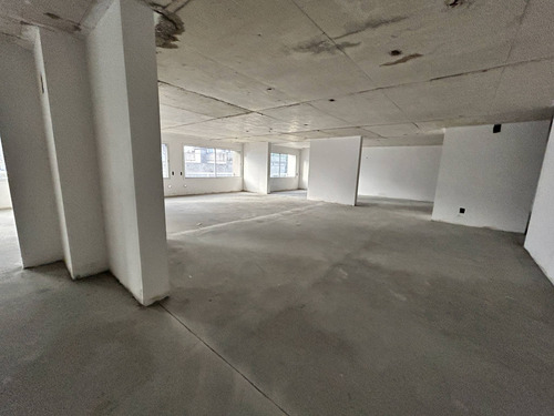 Imagen 4 de 7 de Alquiler - Oficina Para Adaptar 649 M2 En Planta, Tres Cruces - Francisco Canaro Y Bv. Artigas
