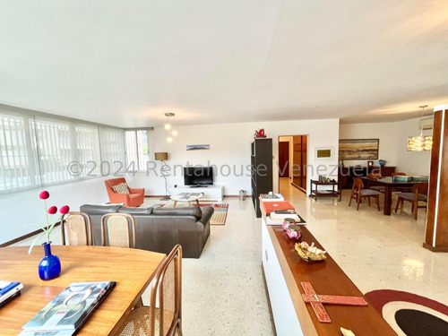 Alquiler De Amplio Apartamento En Las Mercedes / Cl. Mls-24-18737