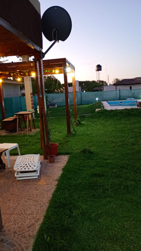 Casa Con Pileta, Parrilla Y Terreno Libre Barrio Cerrado