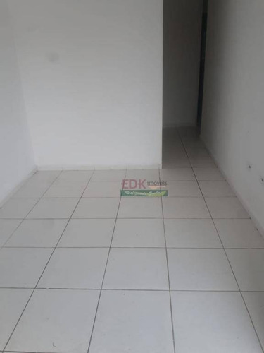 Imagem 4 de 6 de Casa Com 2 Dormitórios À Venda Por R$ 140.000,00 - Conjunto Residencial Araretama - Pindamonhangaba/sp - Ca5653