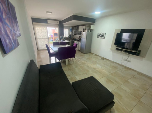 Imagen 6 de 17 de Departamento En Venta De 2 Amb. Con Patio Y Cochera En Ramos Mejia