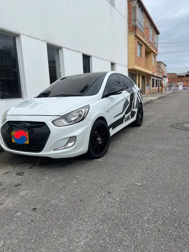 Hyundai Accent 1.6l 4 p