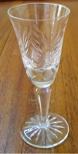 Copita Antigua De Licor - Cristal Tallado - 11,5 Cm