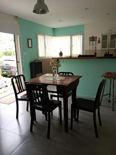 Casa En Venta - 2 Dormitorios 2 Baños - Cochera - 570mts2 - Mar Del Plata