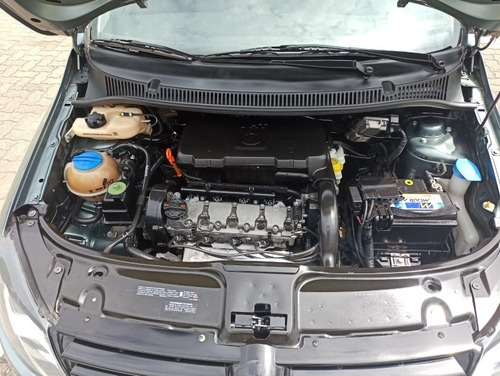 Imagem 9 de 15 de Volkswagen Fox 2012 1.0 Vht Total Flex 5p