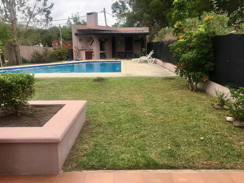 Espléndida Casa En San Francisco Con Gran Fondo Con Piscina