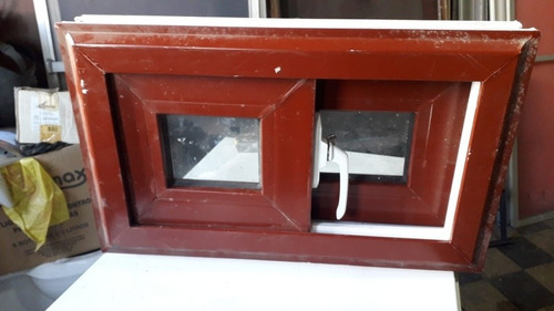 Ventana En Pvc Y Vidrio Fuertes Espesor 7cm 50cm X 30cm  140